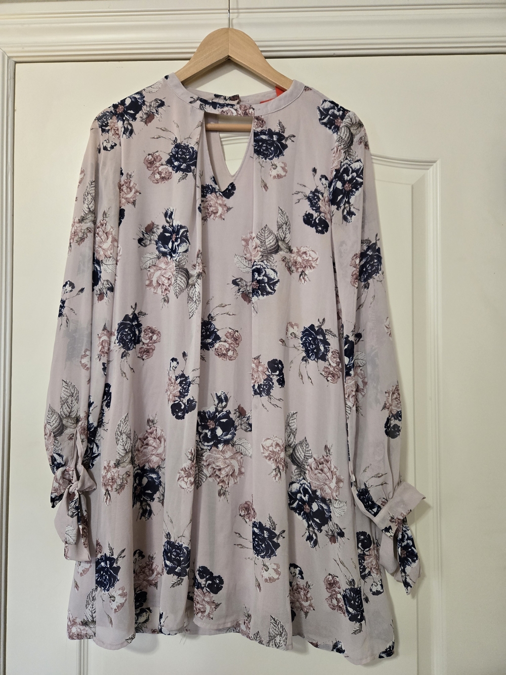 Chelsea & Violet Pale Pink Floral Keyhole Tie-Sleeve Tunic Lined Flowy Drapey